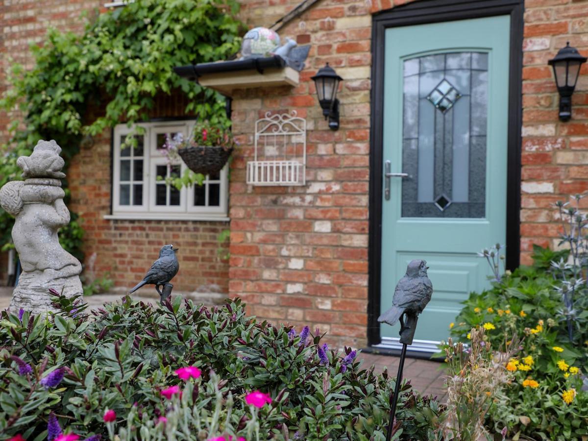 Woodleys Cottage Woburn Sands Eksteriør billede